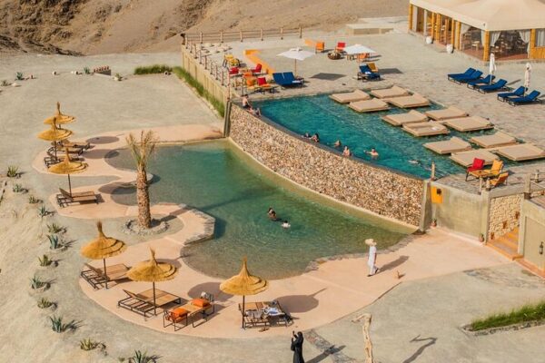 Marrakech: Agafay Desert Swimming Pool Pass & Lunch