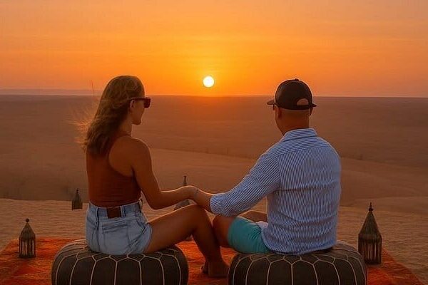 Marrakech: Sunset Dinner in Agafay Desert with show & Transport